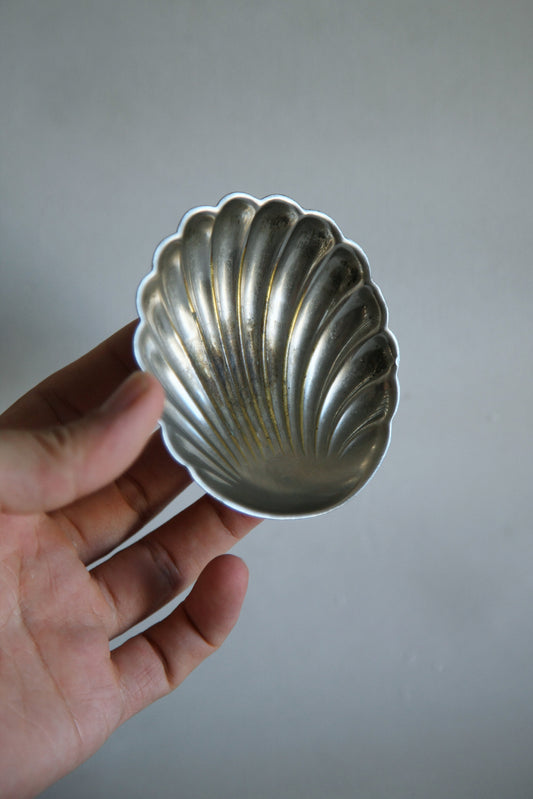 Three Pearls Ashtray
