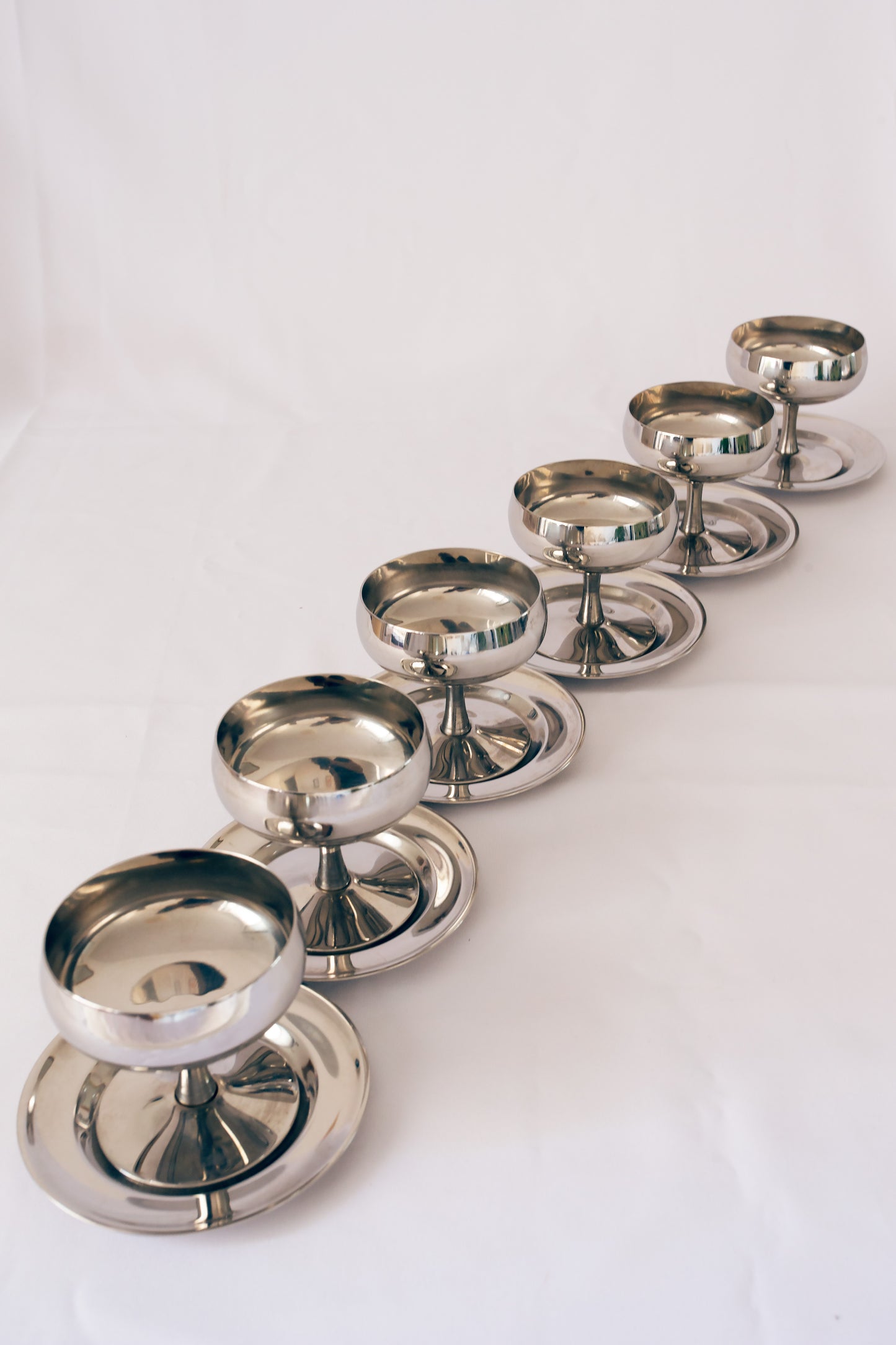 Coupes à glaces et soucoupes