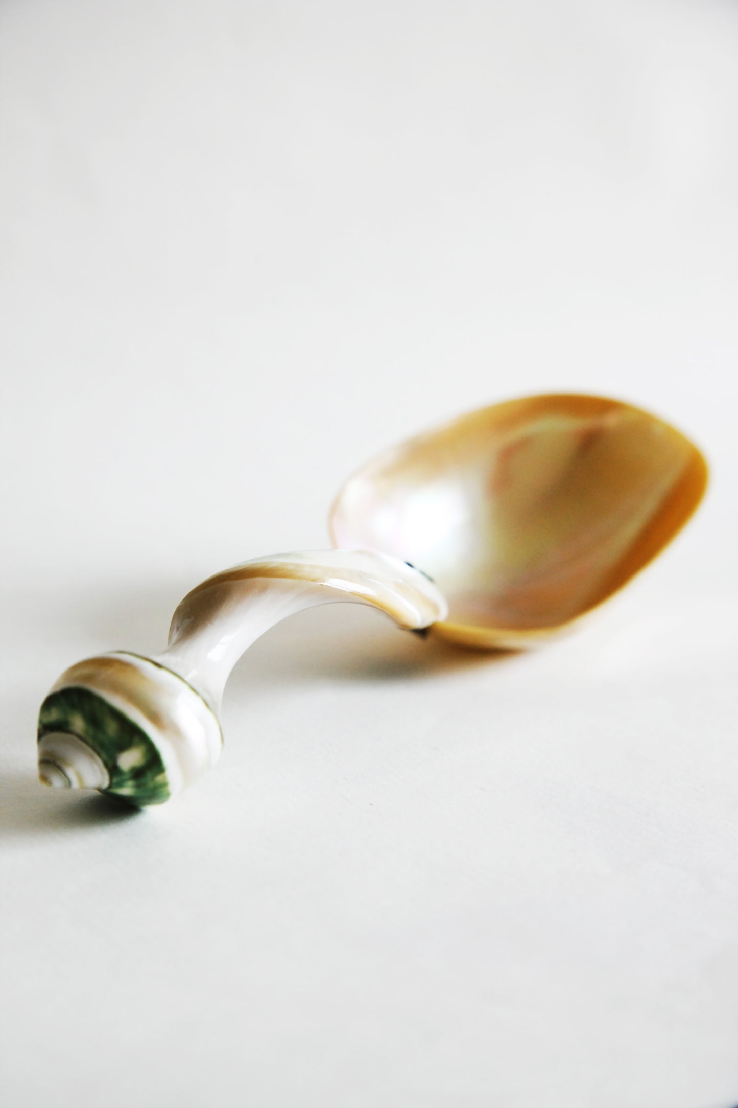 Grand cuillère à caviar en nacre