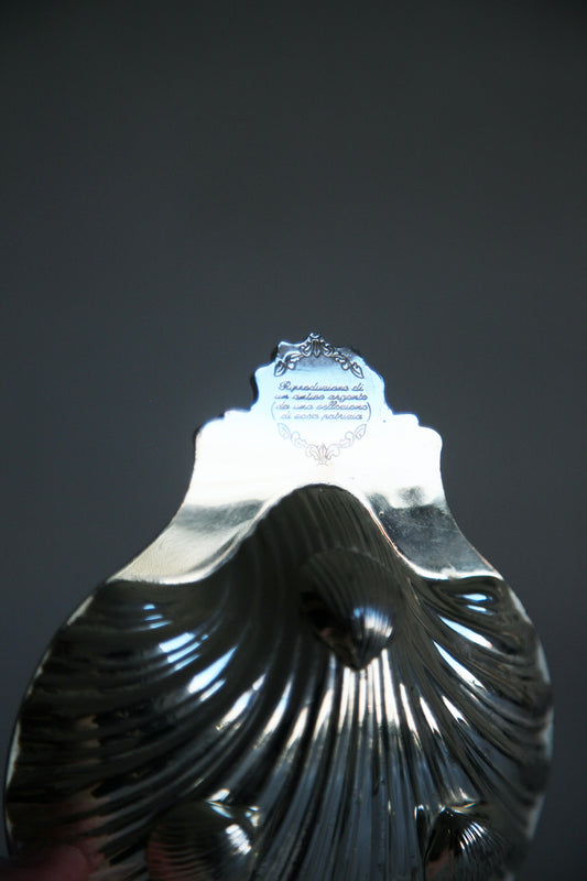Two-Tone Shell Ashtray