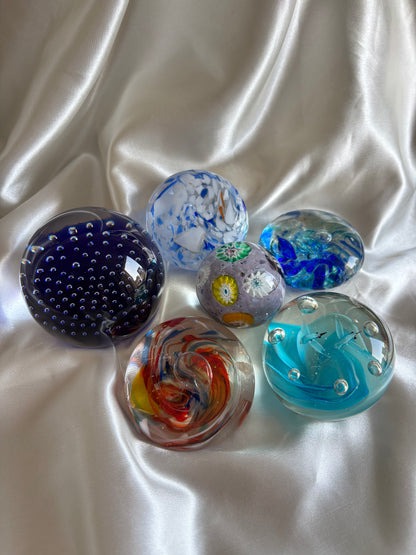 Lot de presse-papiers en verre