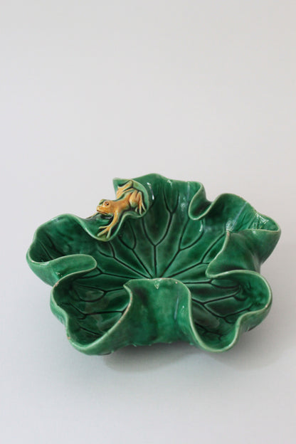 Cendrier avec grenouille